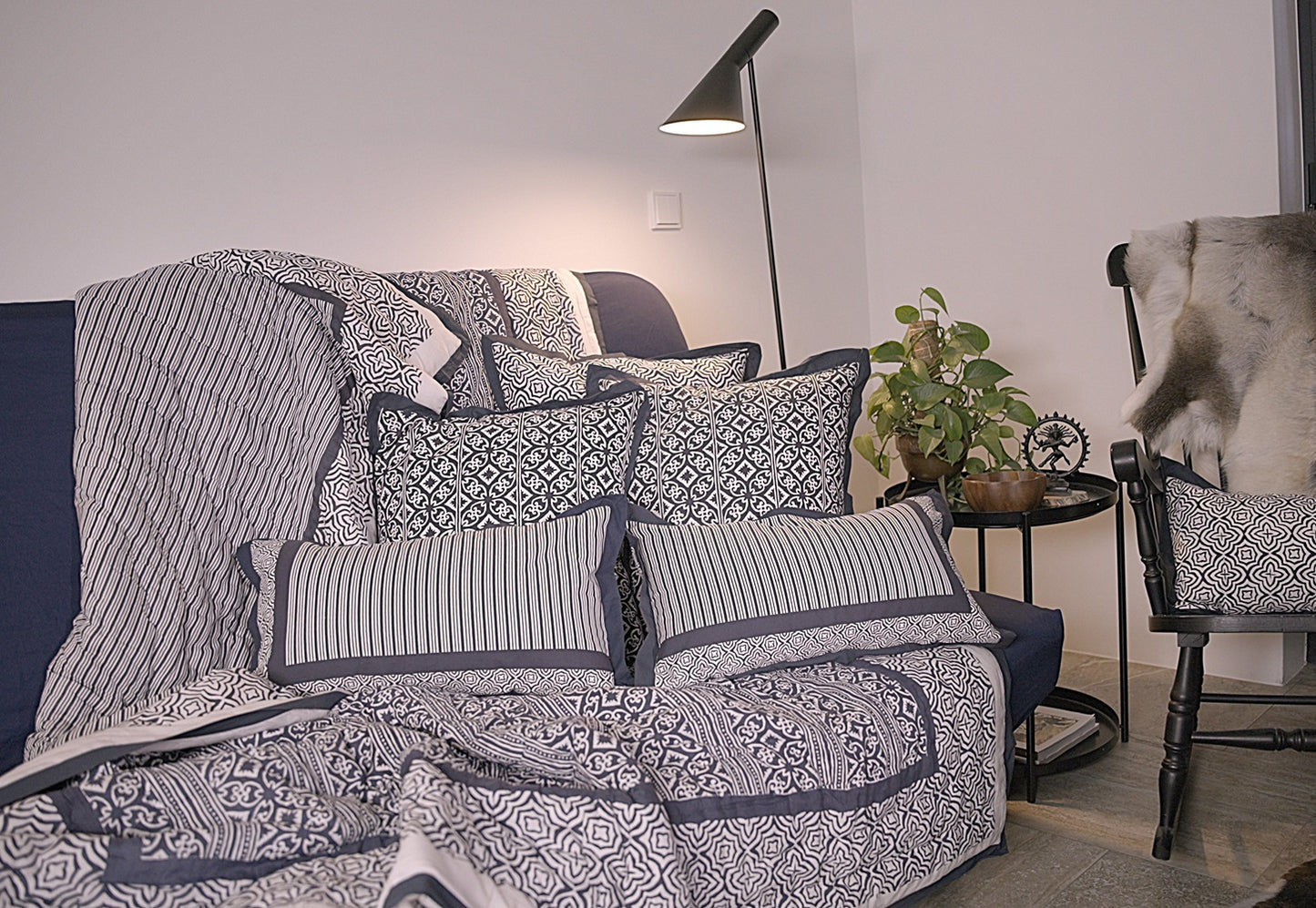 VANAM  Handgefertigte Kissenhülle (30x50 cm) – Doppelseitig, GOTS-zertifiziert