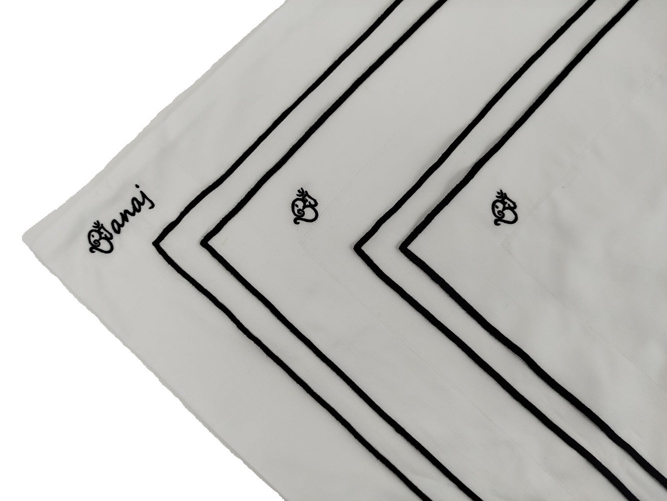 MEGAM Bettbezug-Set mit schwarzer Stickerei auf weißem Stoff (140x200 cm)