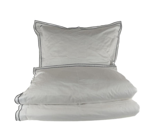 MEGAM Bettbezug-Set mit grauer Stickerei auf weißem Stoff (140x200 cm)