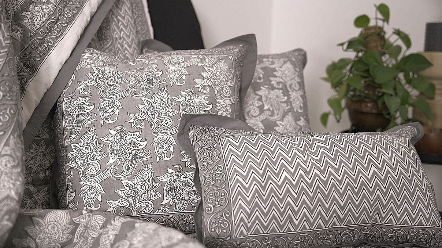 Handcrafted Reversible Cotton Quilt - 240x260 cm - YELI Collection